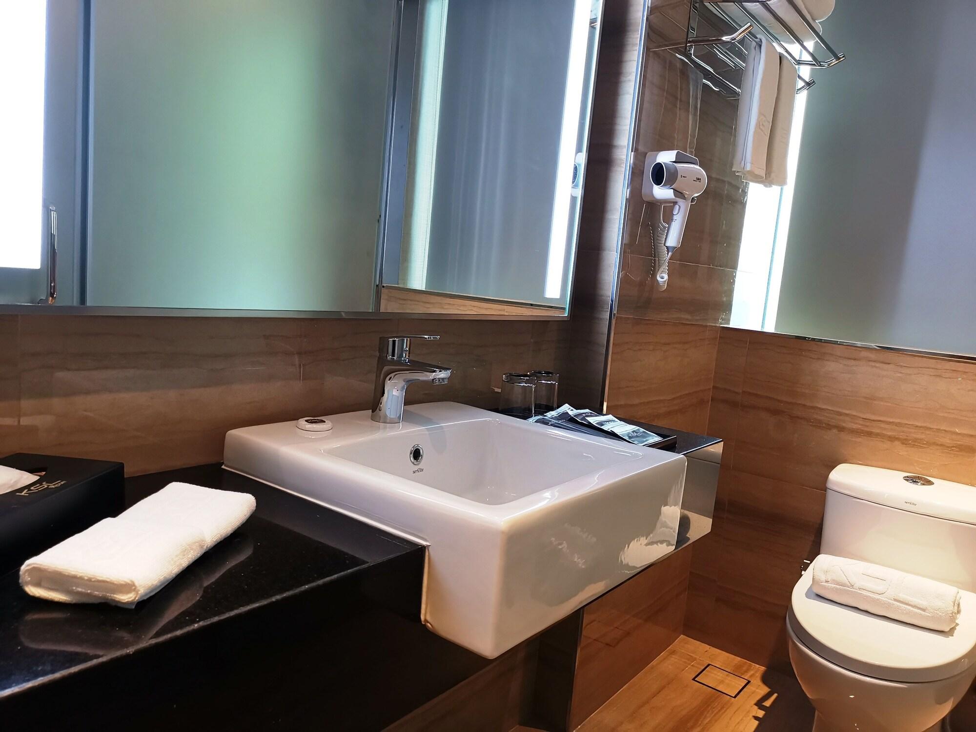 Resort Ksl Hot Spring 4*